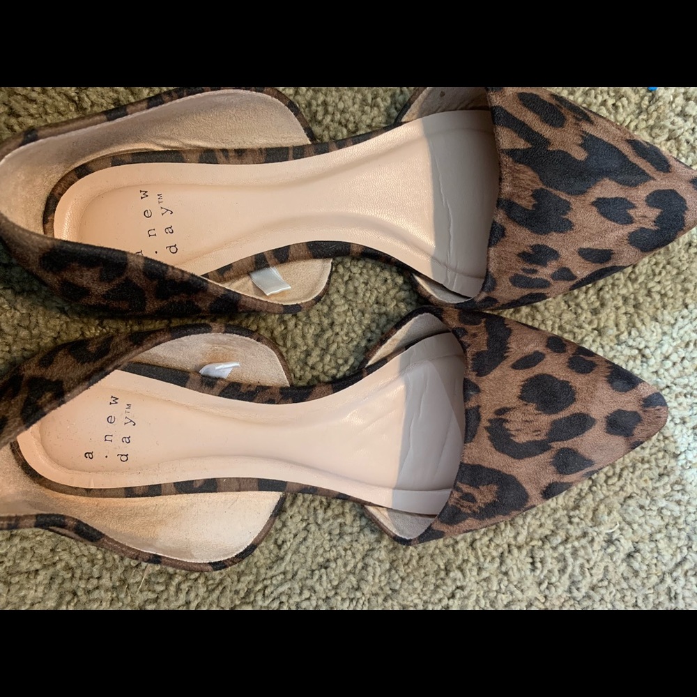 Leopard print flats